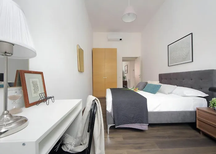 Scipioni Spacious דירה